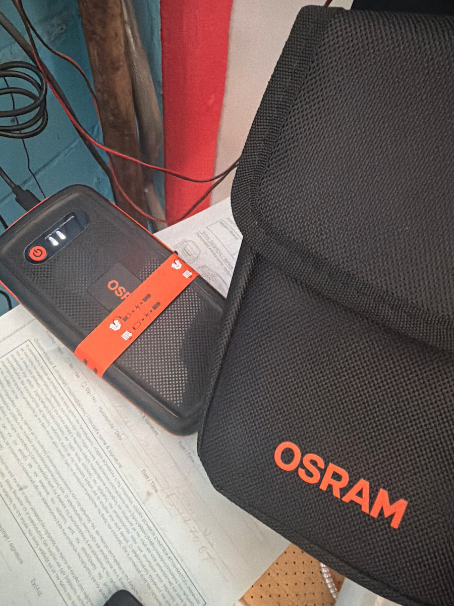 Osram BATTERYstart 200 Φορητός Εκκινητής Μπαταρίας Αυτοκινήτου & Μοτοσυκλέτας 6000mAh με Power Bank / USB / Φακό 12V
