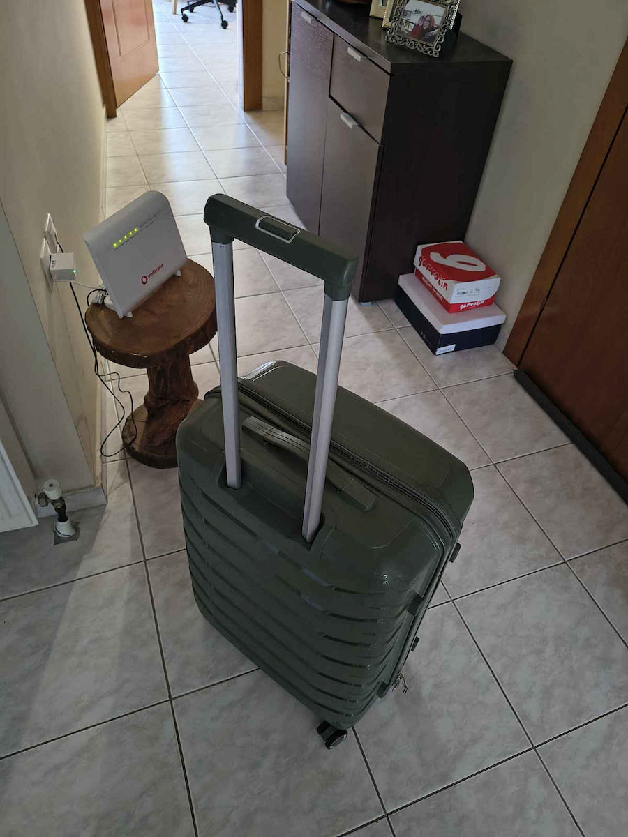 Ormi Valiză de Călătorie de Cabină Dura Neagră cu 4 Roți Înălțime 55cm