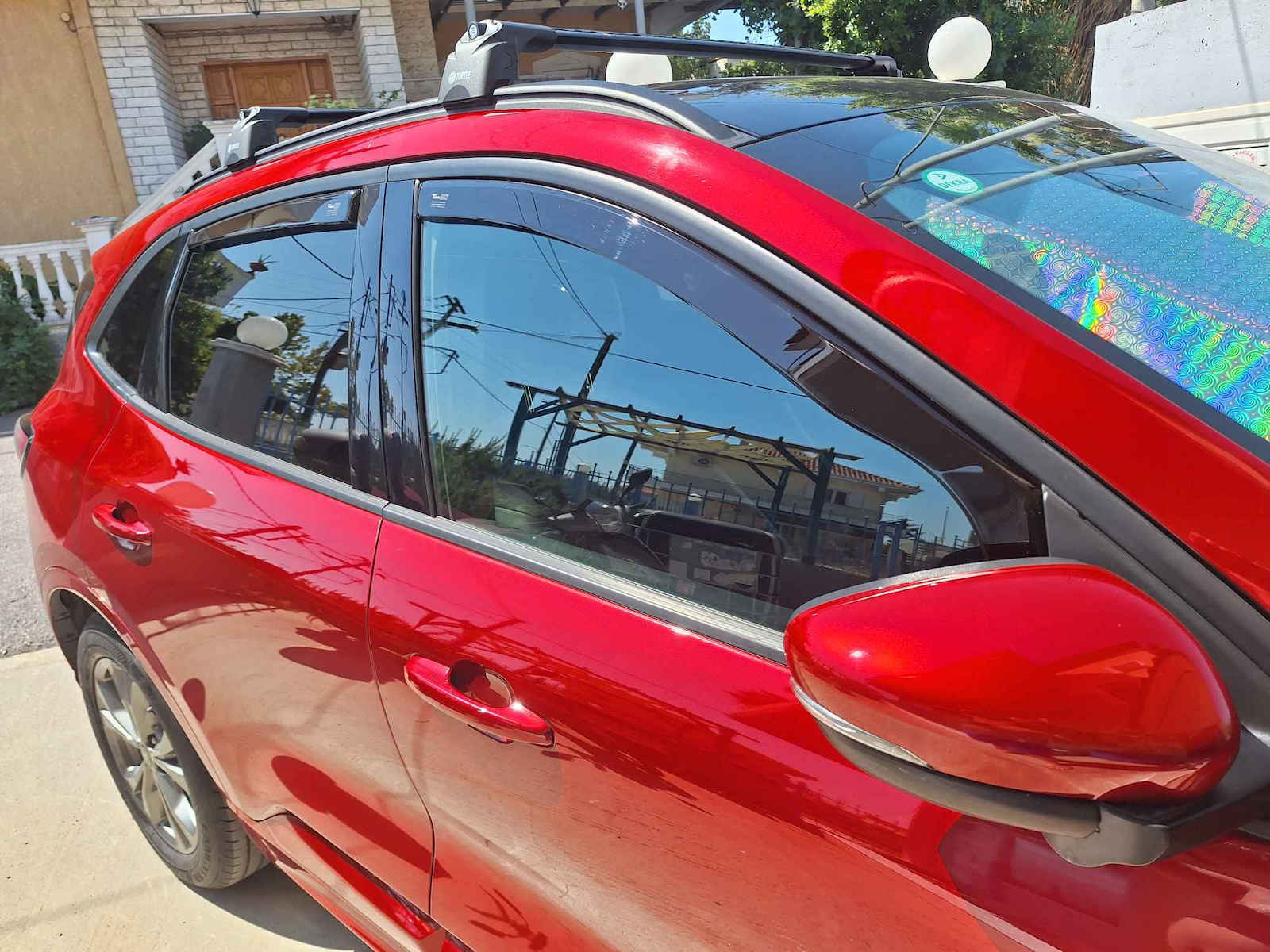 Turtle Autodachträger Aluminium Air2 für Autohaus Kuga 2020+ mit Dachträgerfüßen und Schloss Schwarz