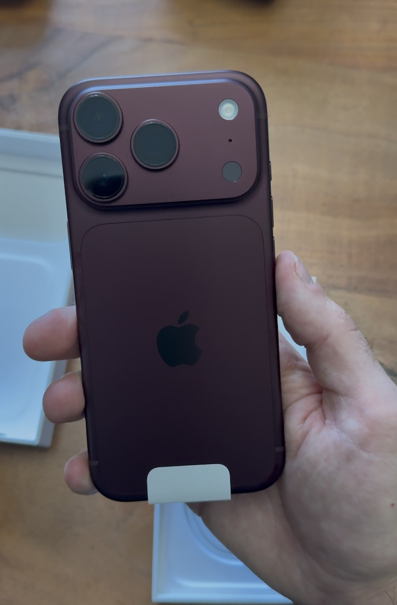 IPhone 18 Pro (12/1TB) Glacier