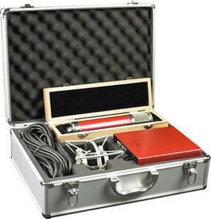 Avantone Pro CV-12 Microfon Condensator XLR Montat pe amortizoare pentru Vocale în Culoarea Red