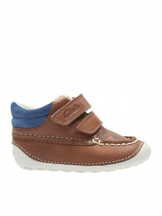 Clarks Tiny Tuktu Δερμάτινα Παιδικά Μποτάκια με Σκρατς Καφέ