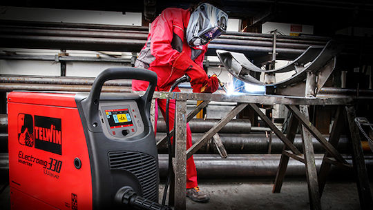 Telwin Electromig 330 Wave Sudură Inverter MAG / MIG / TIG / MMA cu Curent Maxim de Sudare 270A și Ciclu de Lucru 30%