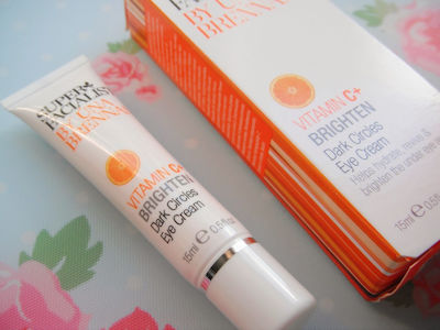 Super Facialist Vitamin C Hidratantă & Fermizantă Cremă Pentru Ochi împotriva pentru Cearcăne pentru Strălucire 15ml