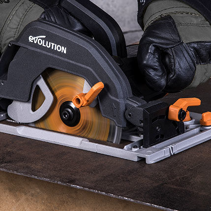 Evolution TCT Δισκοπρίονο 1600W με Σύστημα Αναρρόφησης