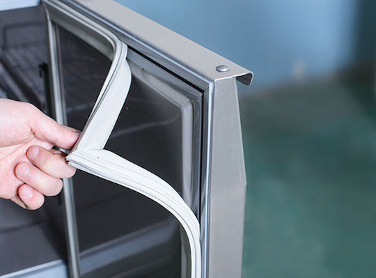 Cool Head Английски превод: Stainless Steel Refrigerator Counter Пица 330лт with Drawer and Cooling Machine 0/+8°C L140xW70xH102см CRM 93A