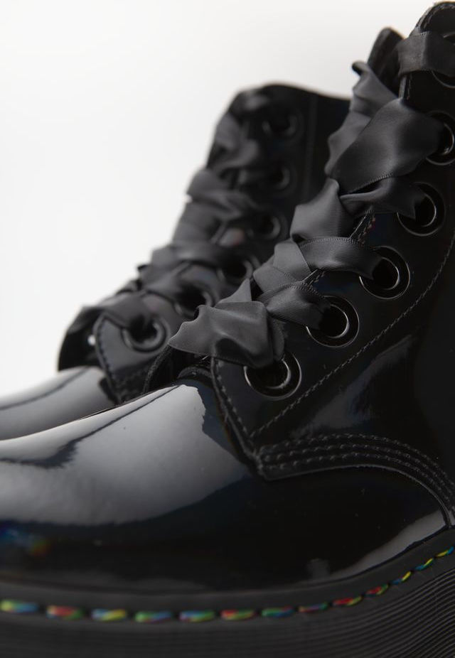 dr martens molly patent black