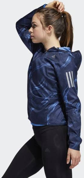 own the run graphic wind jacket