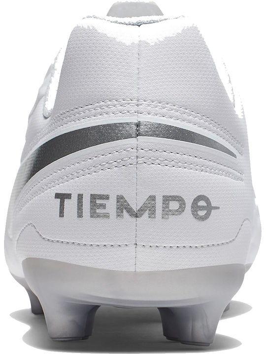 Παιδικά Ποδοσφαιρικά Παπούτσια Legend 8 Club με Τάπες Λευκά