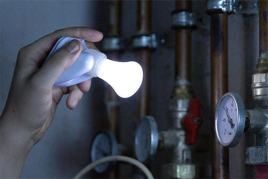 LED Φωτιστικό Γλόμπος για Ντουλάπες με Τροφοδοσία Μπαταρίας, Φωτοκύτταρο και Αυτοκόλλητο Τοποθέτησης