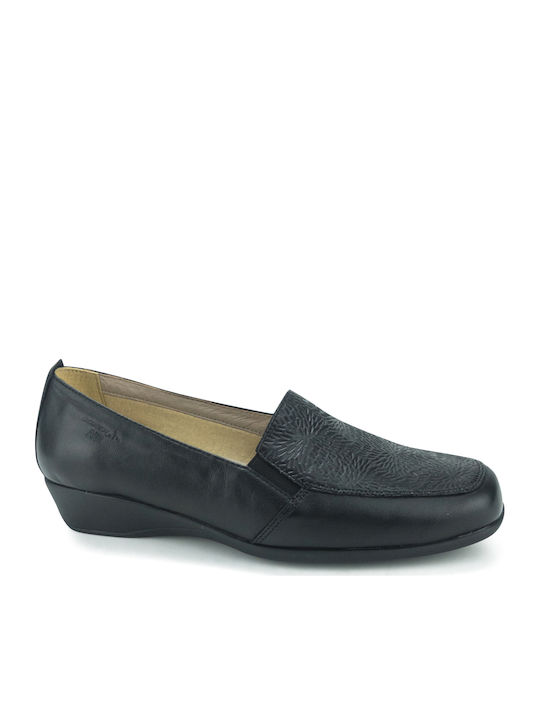 Boxer Leather Women's Loafers in Black Color