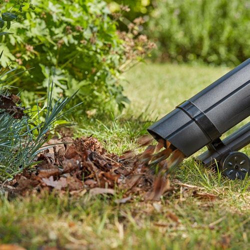 Black & Decker Handheld Leaf Blower / Vacuum 36V with 1 Battery 2.5Ah & Maximum Air Speed 270km/h
