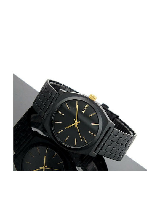 Nixon Ανδρικό Ρολόι 37mm Μπαταρίας με Μαύρο Μεταλλικό Μπρασελέ