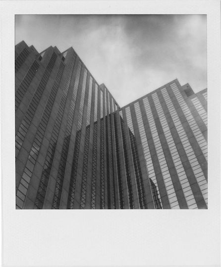 Polaroid B&W Negative B&W SX-70 Instant Instant Film (8 Exposures)