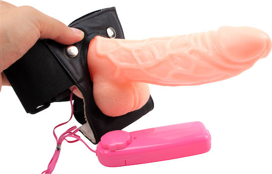 Chisa Novelties Stunt Cock Harness με Dildo 21cm και Δόνηση στο χρώμα του δέρματος
