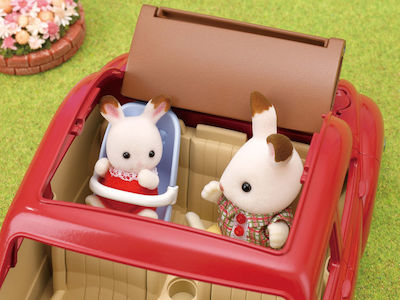 Epoch Toys Miniature Toy Family Cruising Car Sylvanian Families for 3+ Years 26cm.