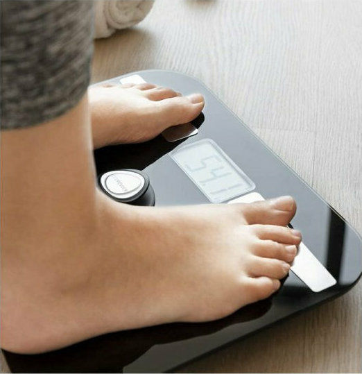 Cecotec Surface Precision 10200 Smart Healthy Smart Badezimmerwaage mit Körperfettmessung & Bluetooth in Schwarz Farbe