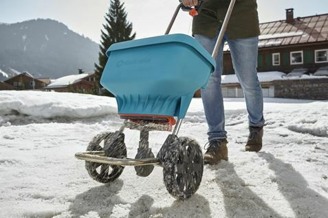 Gardena 00436-20 Wheeled Seeder with Capacity 18lt