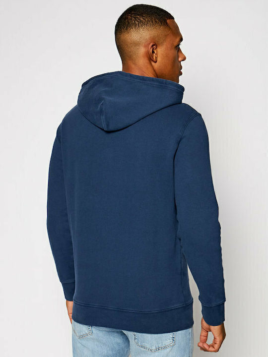 Levi's