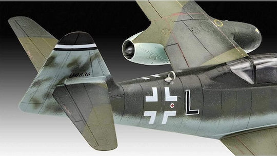 Revell Modellfigur Flugzeug 111 Teile im Maßstab 1:72 mit Kleber und Farben