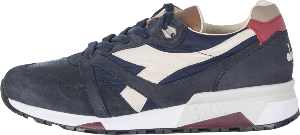 diadora v9000