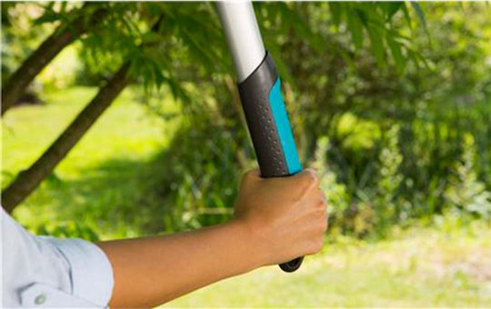Gardena Easycut 680 A Bypass Lopper 68cm for branches up to 40mm