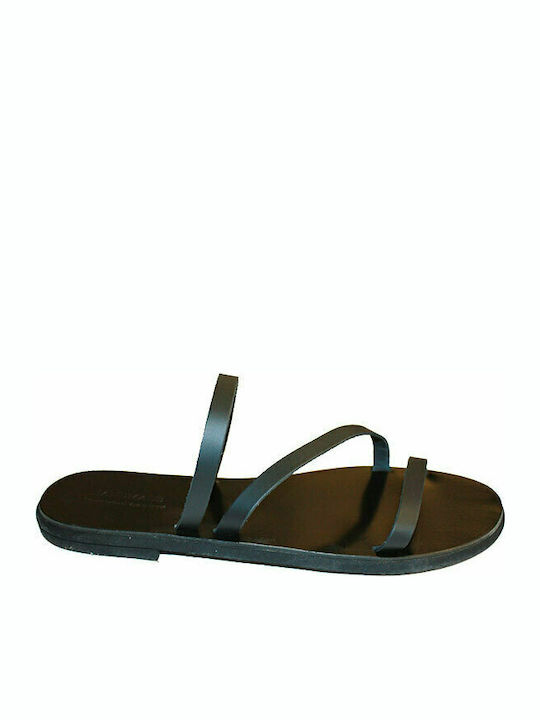 Women's leather sandal in black color