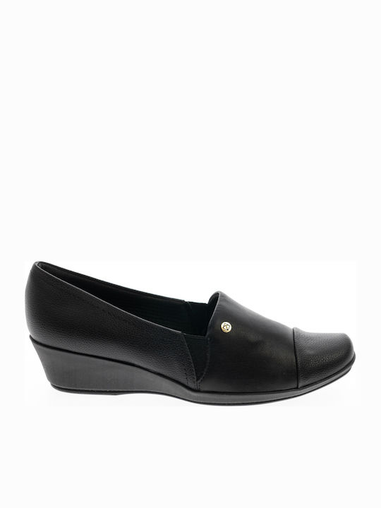 Piccadilly Women's Moccasins in Black Color