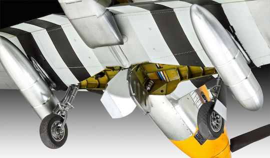 Revell Моделна фигура Самолет P-51D-5NA Mustang в мащаб 1:32