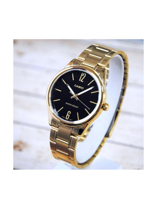 Casio Uhr mit Gold Metallarmband