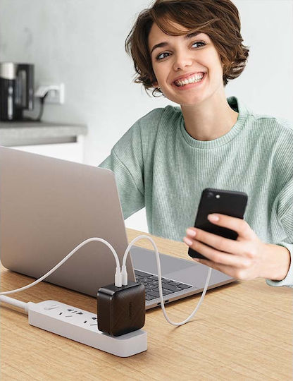 Ugreen Incarcător Fără Cablu GaN Cu 2 Porturi De Ieșire USB-C 66W Livrarea Energiei Quick Charge 2.0 Quick Charge 3.0 Negru (CD216)