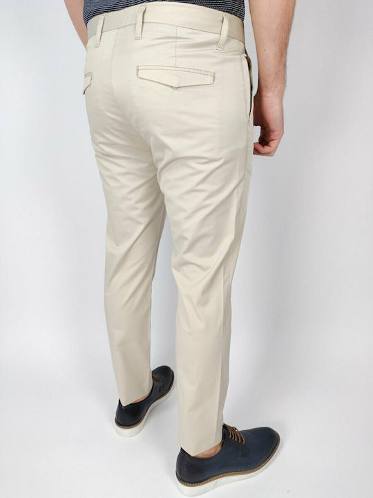 Hose Chino in Schlanker Passform Beige