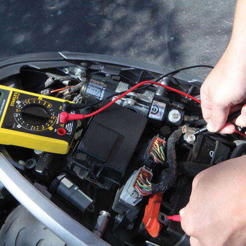 Stanley Digitales Multimeter mit Summer mit AC / DC / Widerstandsmessung STHT0-77364