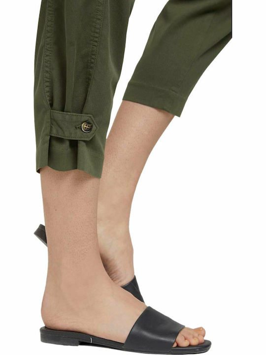 Damen Stoff Capri Hose in Lockere Passform Grape Leaf Green