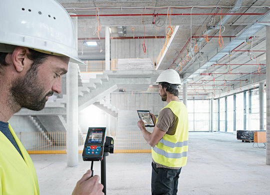 Bosch Laser Distance Meter GLM 120C with Range up to 120m
