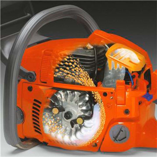 Husqvarna Benzin-Kettensäge 6kg mit Schiene 45cm und Easy Start