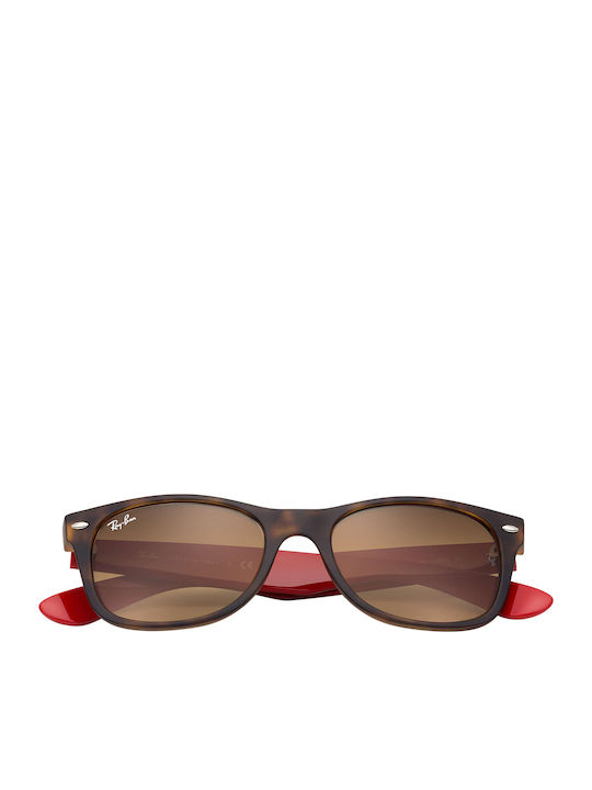 Ray Ban Wayfarer Унисекс Слънчеви очила с Златист Костенурка Рамка и Кафяв Градиент Леща RB2132 618185