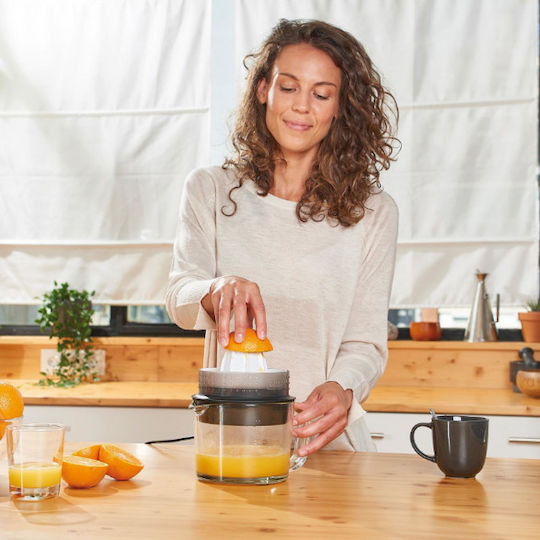 Black & Decker BXCJ30E Electric Juicer 30W with 1lt Capacity Black