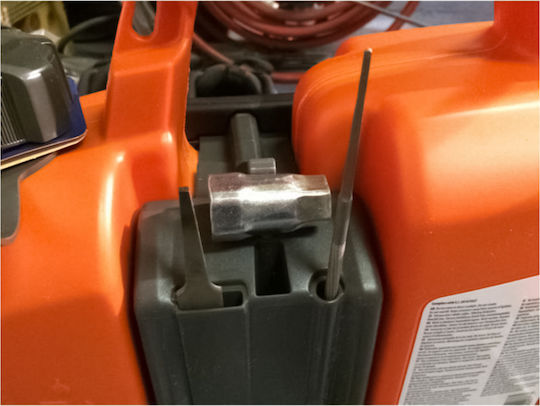 Husqvarna Fuel Can Double Position Plastic with Extension Tube 7.5lt Orange