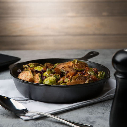 Lodge Pan made of Cast Iron 23cm