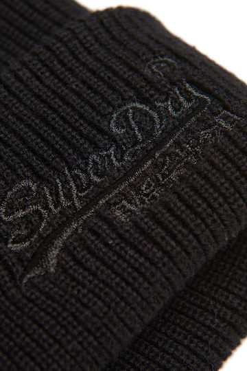 Label Beanie Beanie with Rib Knit in Black color