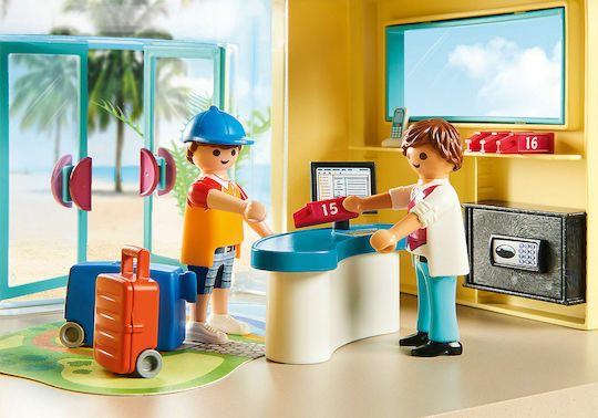 Playmobil Family Fun PLAYMO Beach Hotel for 4+ years old years old