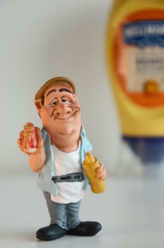 SP Souliotis Figurină Decorativă Statuetă Din Plastic Vânzător Hot Dog 5x4x8cm