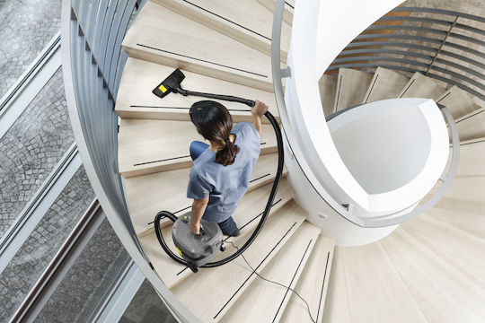 Karcher 7/1 Vacuum Dry 850W with Plastic Bin 7lt