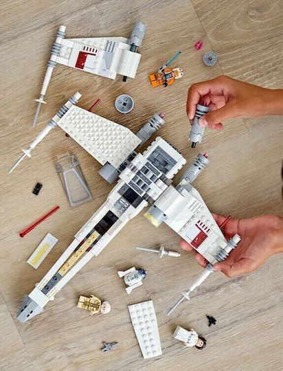 LEGO Star Wars Luke Skywalkers X-wing Fighter за 9+ Години 474 Бройки