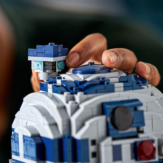LEGO Star Wars R2-D2 For 18+ Years 2315 Pieces