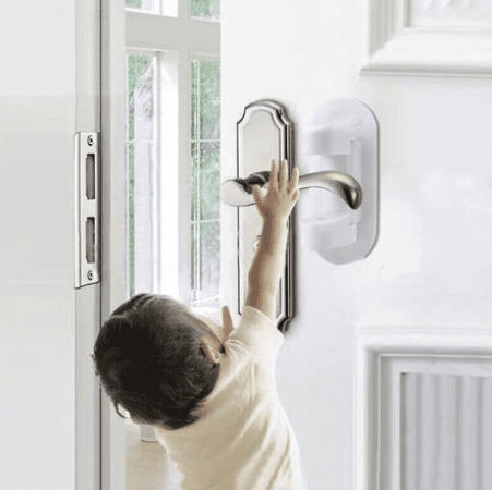Door Safety Lock made of Plastic in White Color 2pcs
