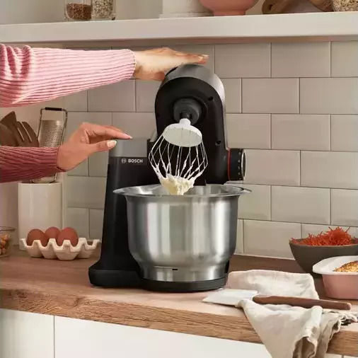 Bosch Κουζινομηχανή 900W με Ανοξείδωτο Κάδο 3.8lt