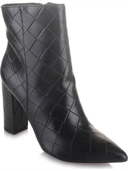 Famous Shoes