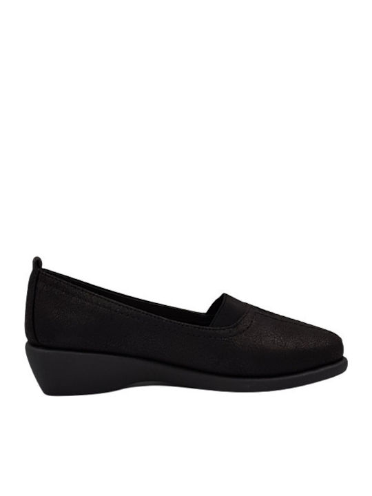 B-Soft Women's Moccasins in Black Color